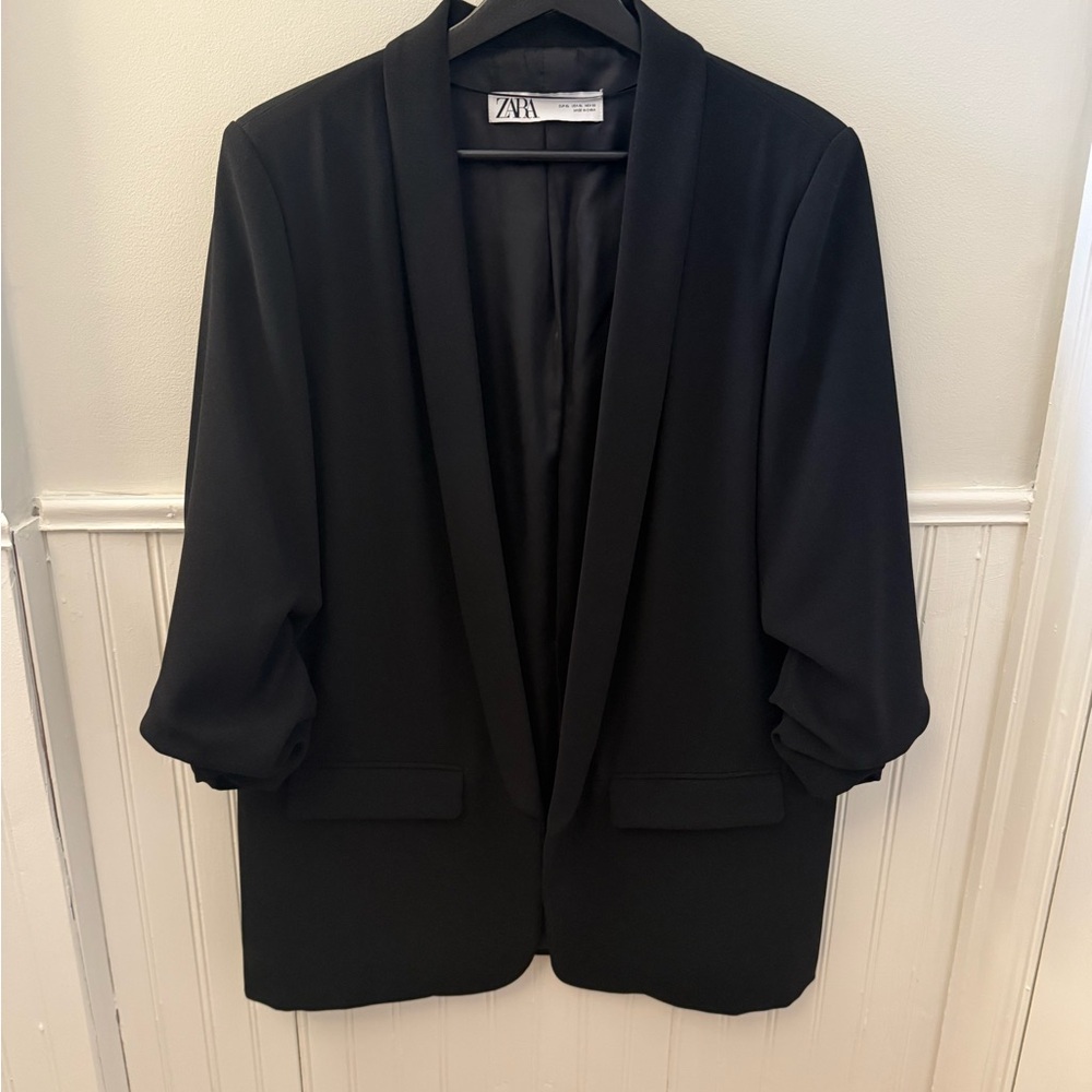 Zara Women's Black Blazer